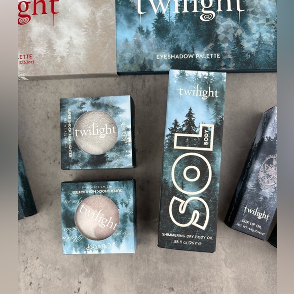 Twilight x ColourPop 10-Piece Complete Collection - NEW, Unopened! - Picture 2 of 6